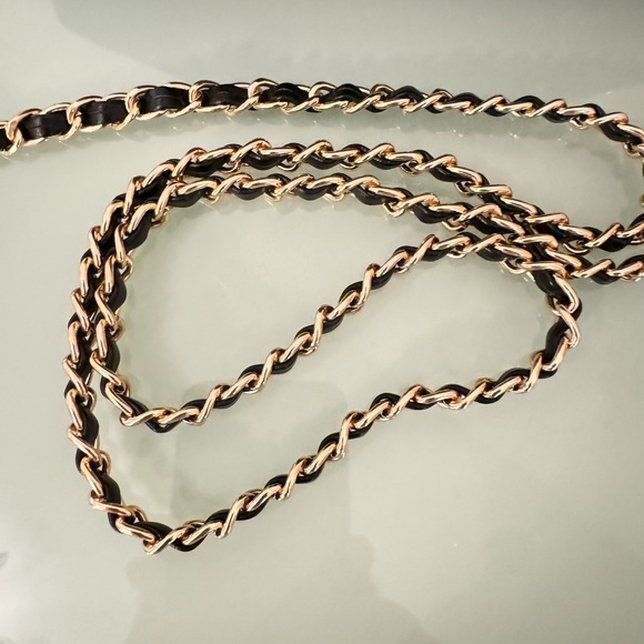 YSL YVES SAINT LAURENT Black Beaute Cosmetic Pouch with Studded Gold Accents New - Picture 12 of 15